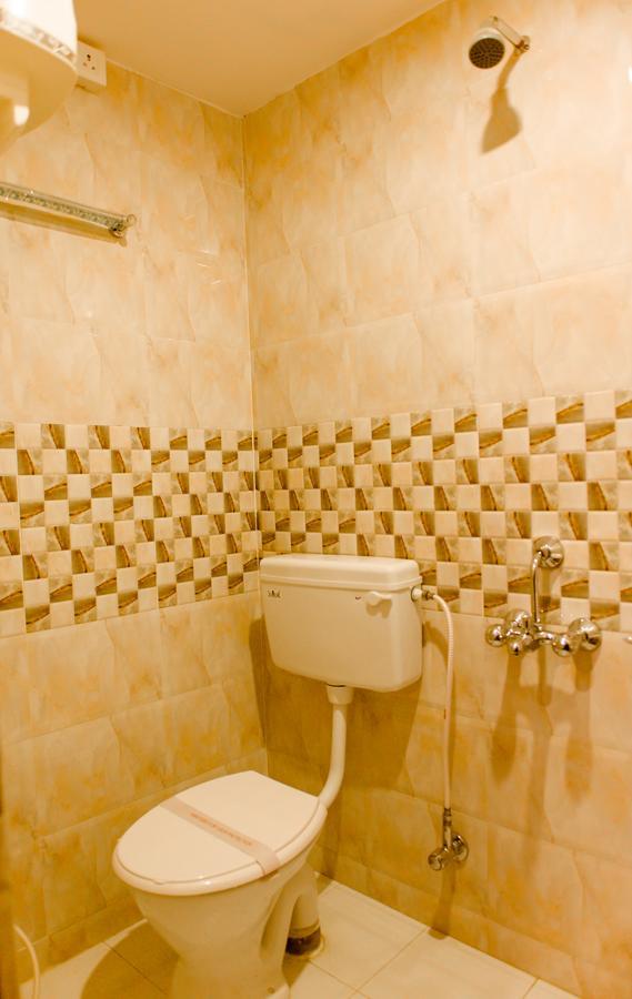 Hotel Mm Guwahati Zewnętrze zdjęcie